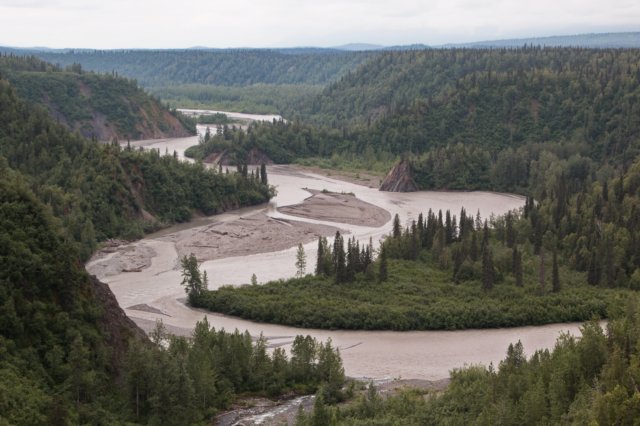 alaskarailanchoragedenalihenanariver.jpg